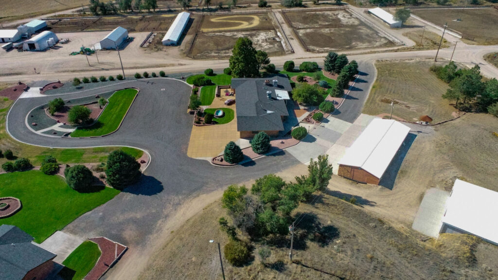 ne horse property for sale with horses close to homes